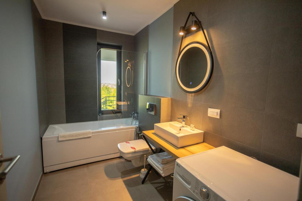Oliv Residence Iasi Bagian luar foto